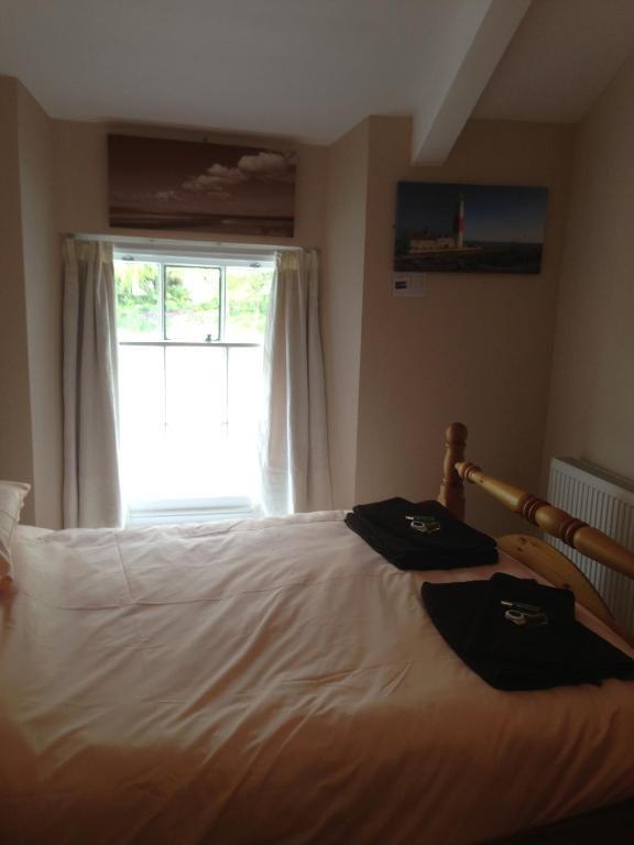 The Spice Ship Hotel Weymouth Room photo