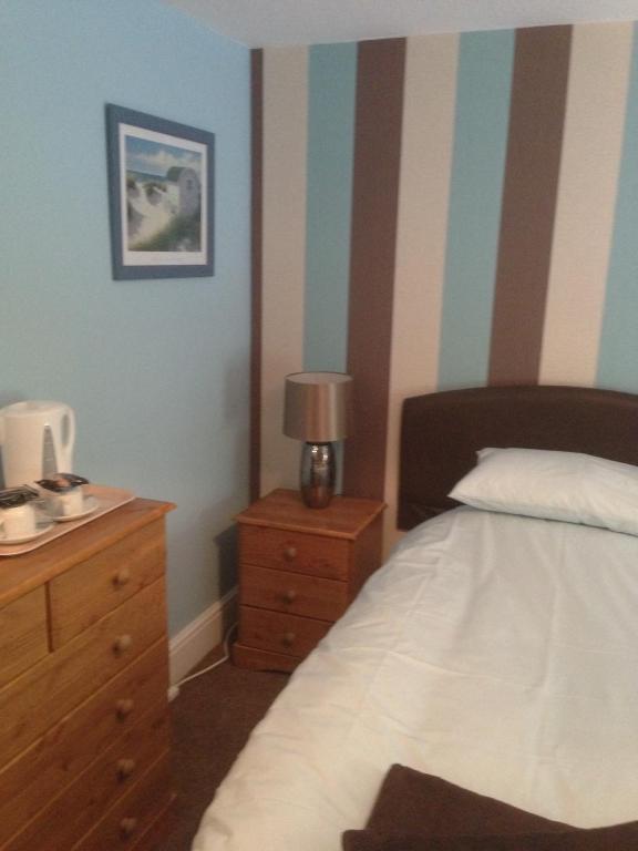 The Spice Ship Hotel Weymouth Room photo